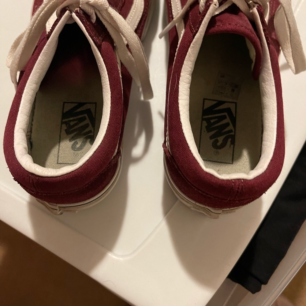 Red and White Sneakers VANS - Picture 4 of 6